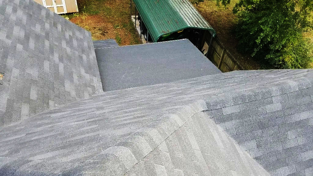 Traditional Shingle Roofing Contractor in Decatur Alabama